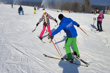 Szkoła narciarska i snowboardowa Szymoszkowa