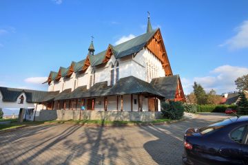 Kościół Parafialny Miłosierdzia Bożego OO. Marianów  - kościoły i msze święte - kościół - Zakopane