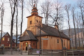 Stary Kościół pod wezwaniem MB Częstochowskiej w Zakopanem - kościoły i msze święte - kościół - Zakopane