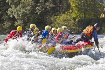 Rafting pontonowy na Dunajcu z biurem Trio Travel - rejsy i spływy - rejs | spływ - Zakopane