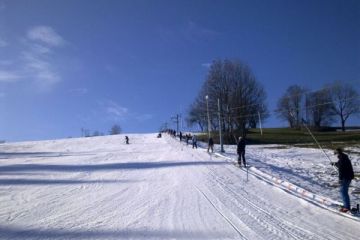 Stacja narciarska Czerwienne SKI - wyciągi orczykowe - wyciąg orczykowy - Ciche